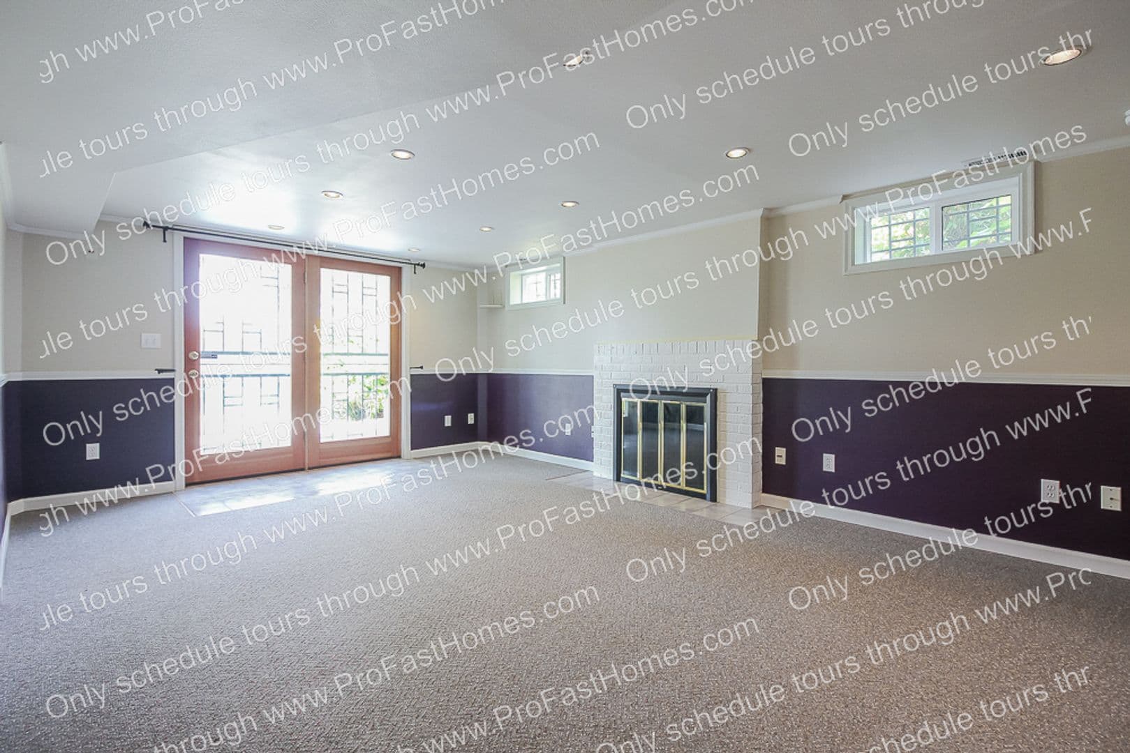 Portland House: 616 SW Moss St