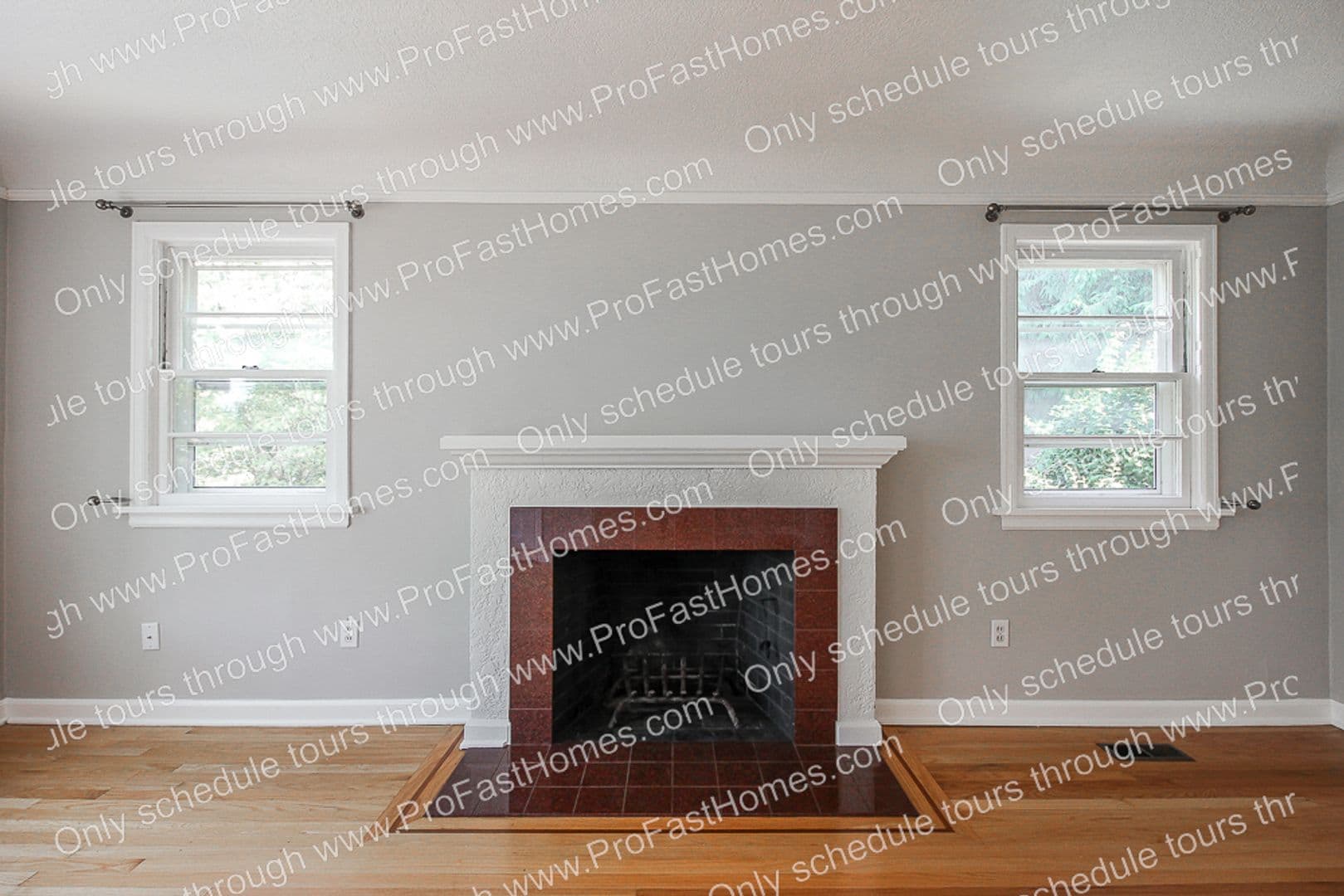 Portland House: 616 SW Moss St