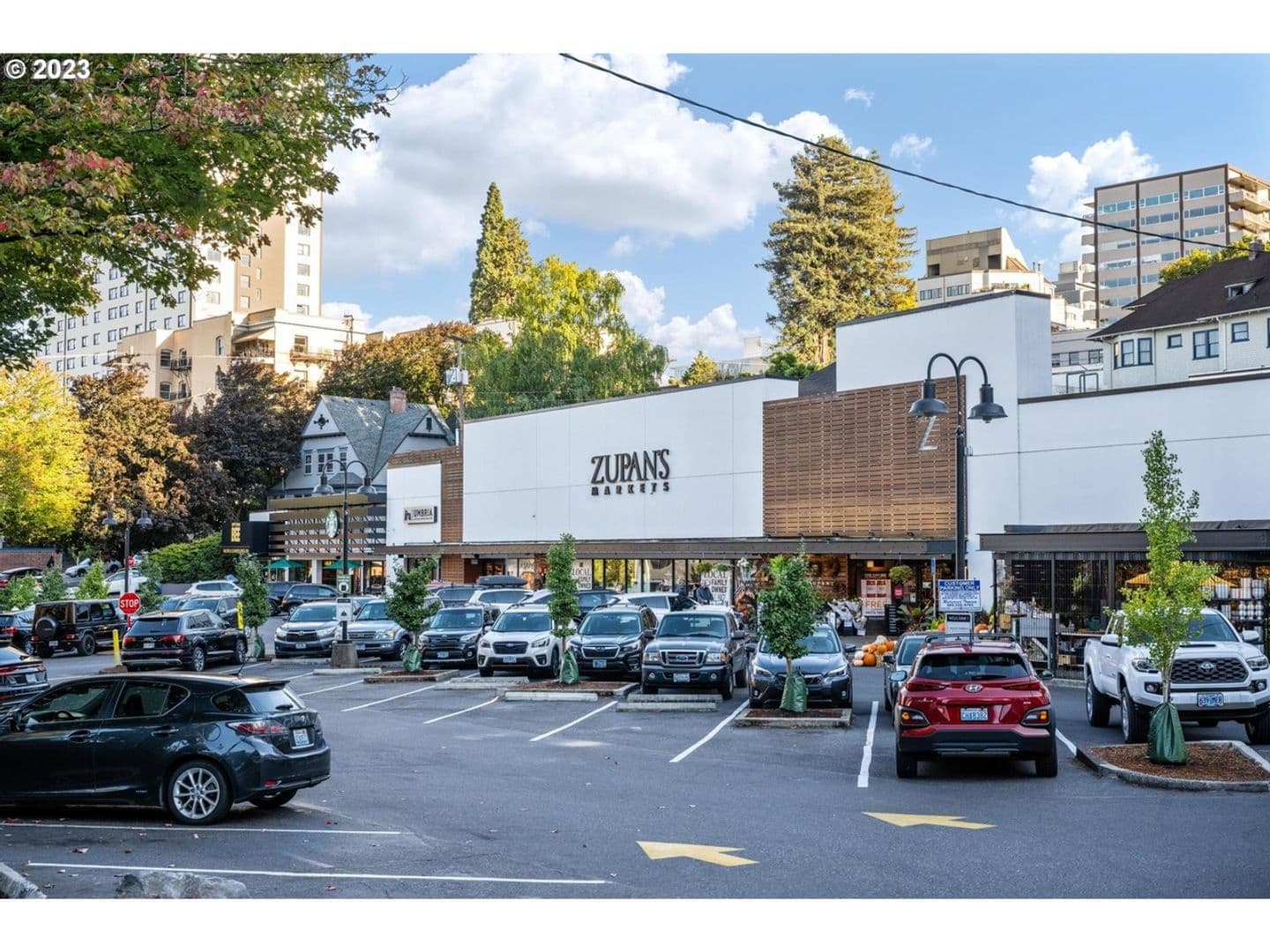 Portland Apartment: 2351 NW Westover Rd - Unit 404
