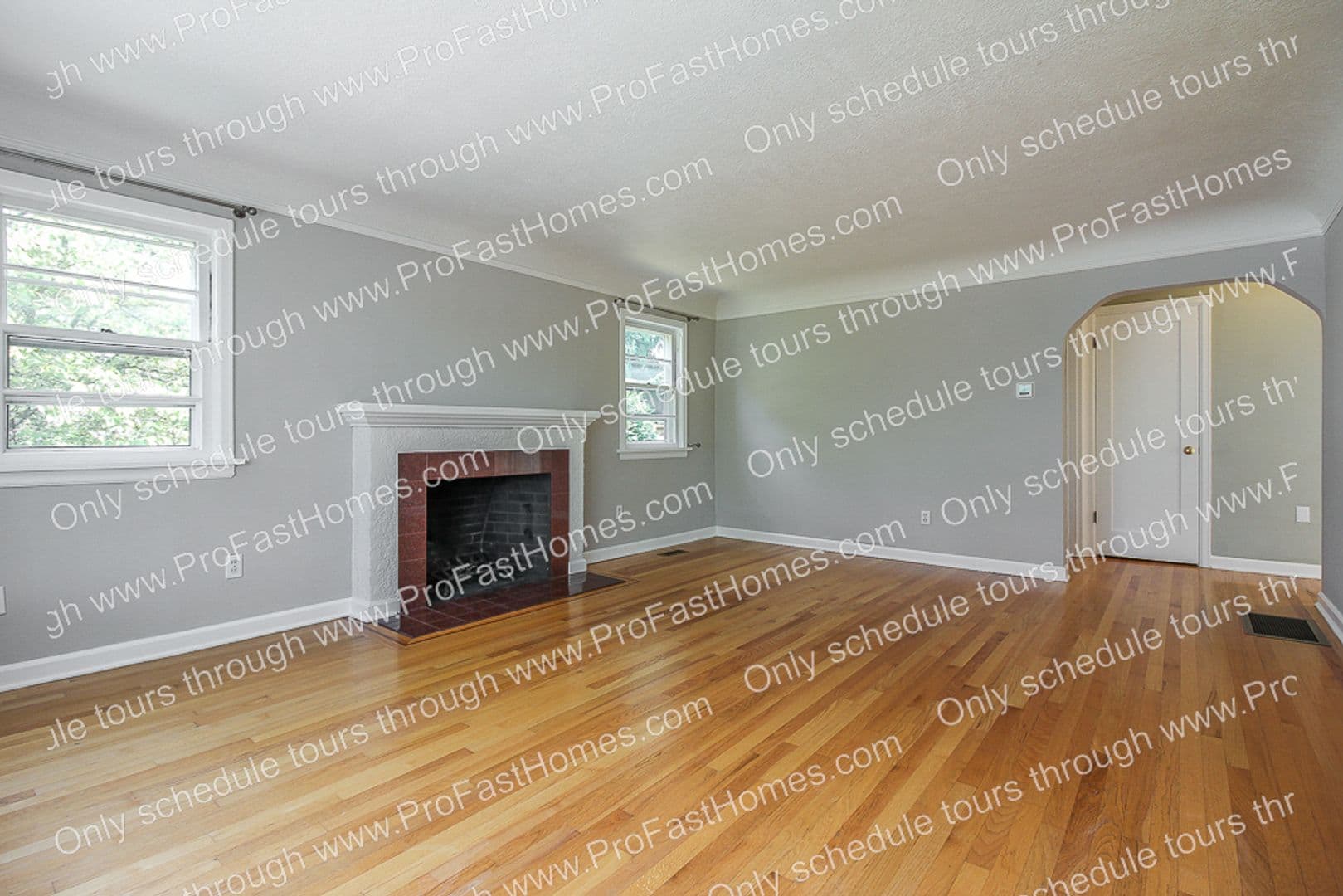 Portland House: 616 SW Moss St