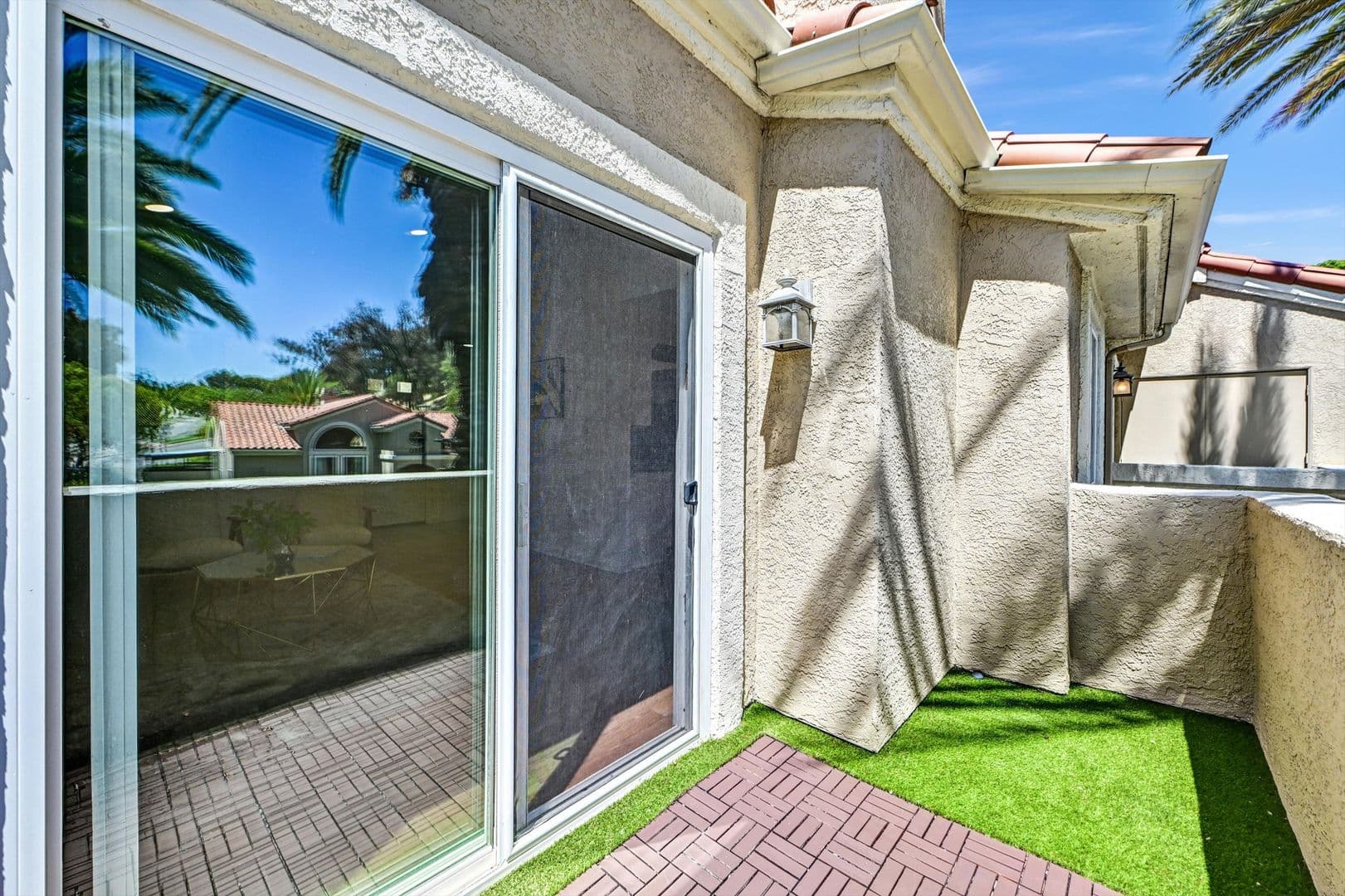 Oceanside Condo: 100 Sea Cliff Way #106