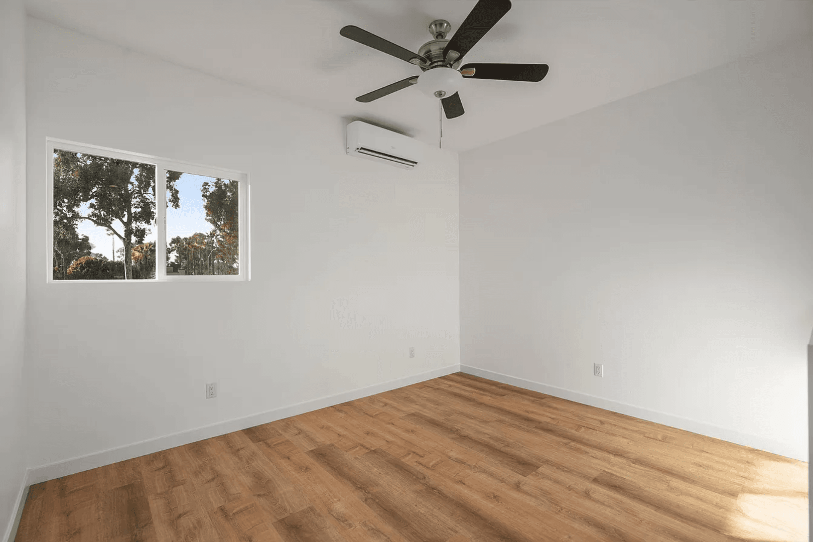 San Diego Apartment: 4161 Clairemont Mesa Blvd