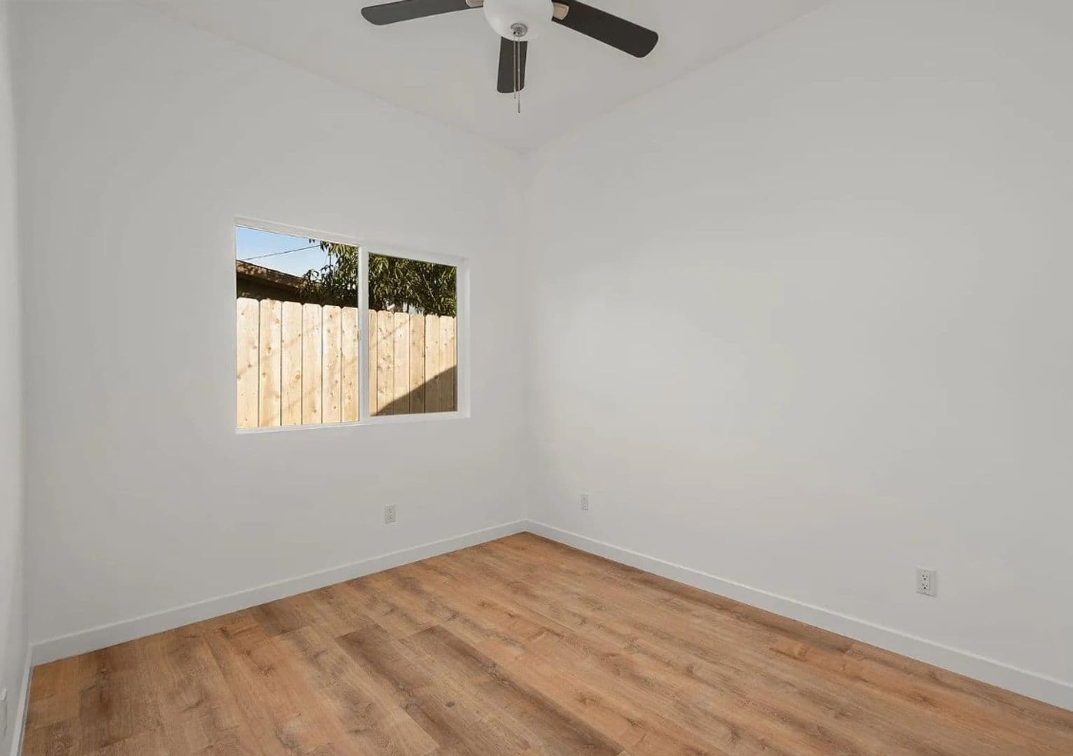 San Diego Apartment: 4161 Clairemont Mesa Blvd