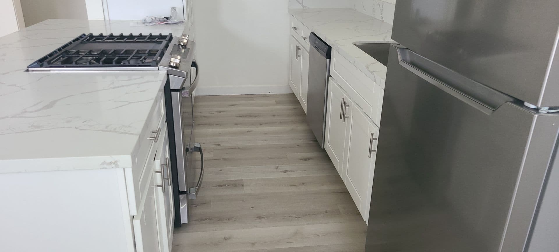 Oceanside Apartment: 410 Grant Street