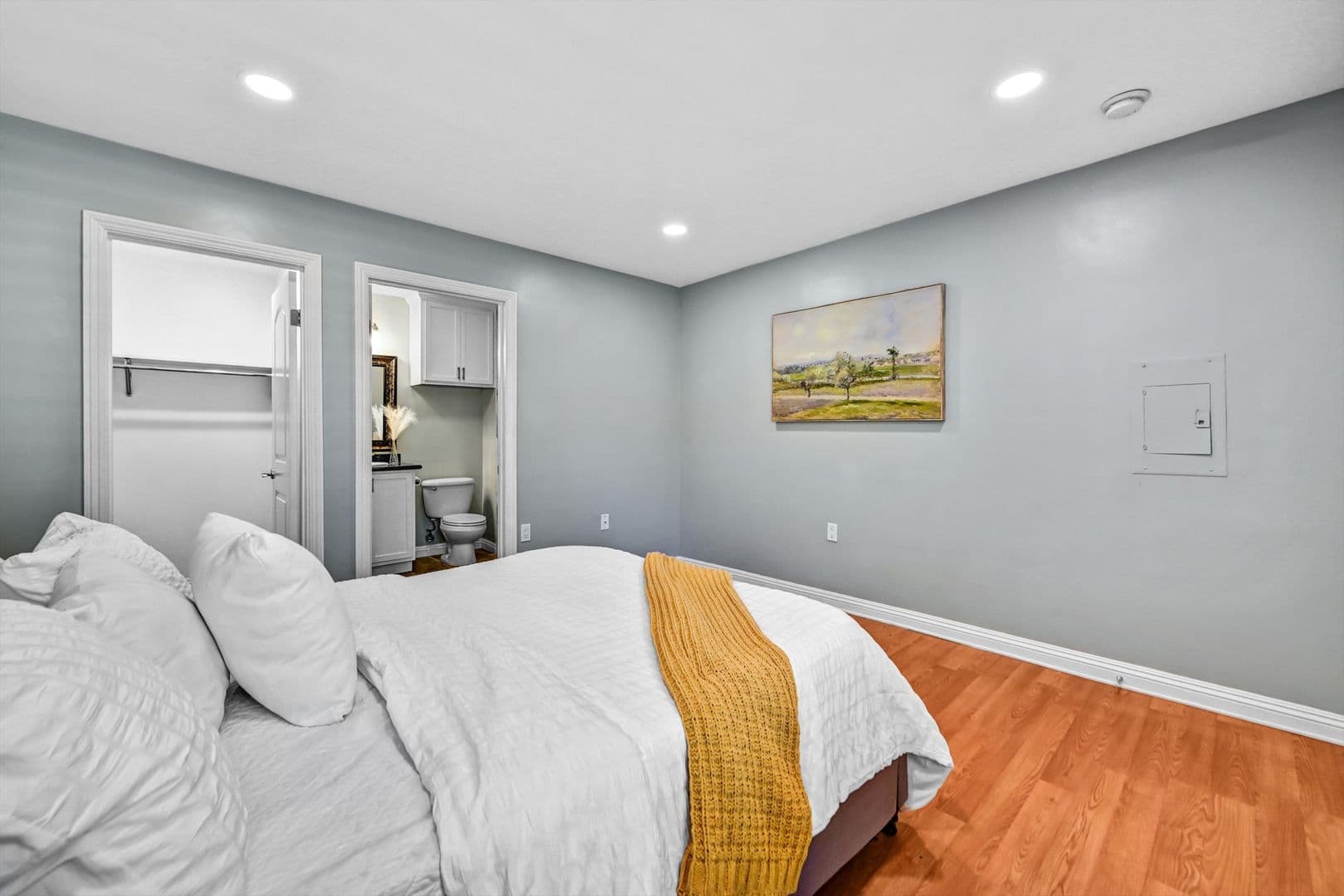 Oceanside Condo: 100 Sea Cliff Way #106