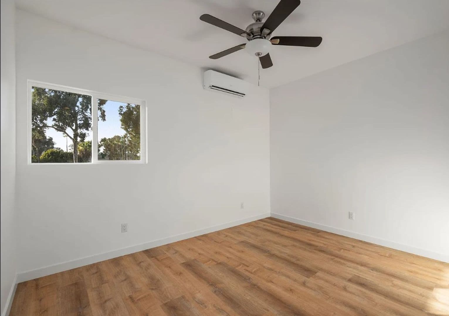 San Diego Apartment: 4161 Clairemont Mesa Blvd