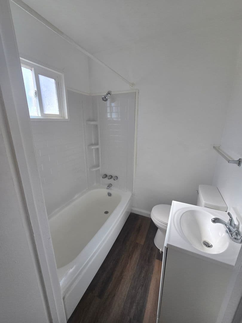 Richmond Apartment: 418 C Street