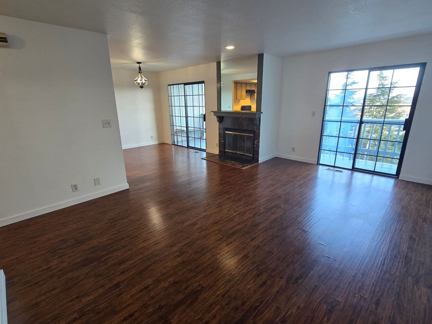 El Sobrante House: 21 Dove Lane