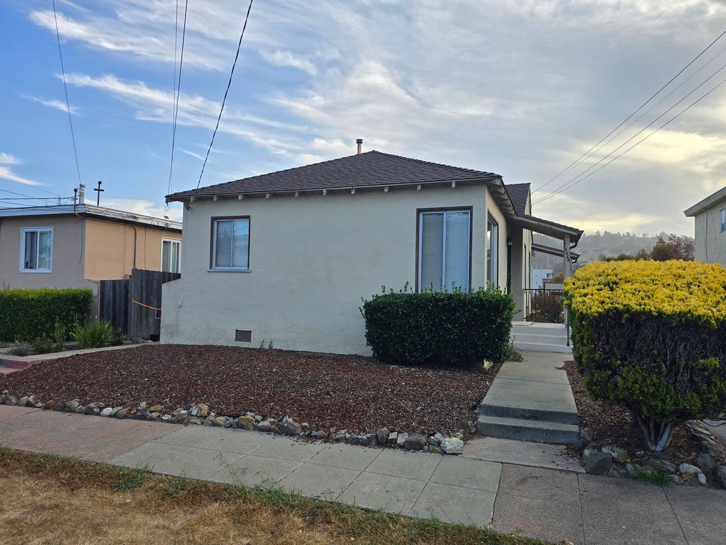 Richmond House: 1664 San Benito Street