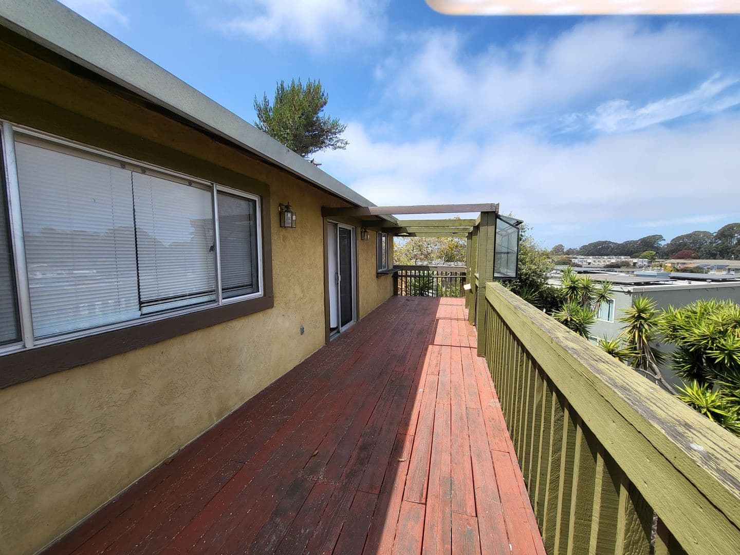 Richmond House: 5215 Bayview Avenue