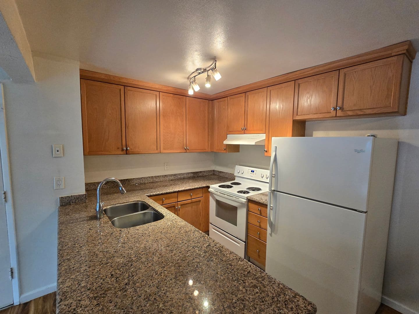 Vallejo Condo: 1333 N. Camino Alto
