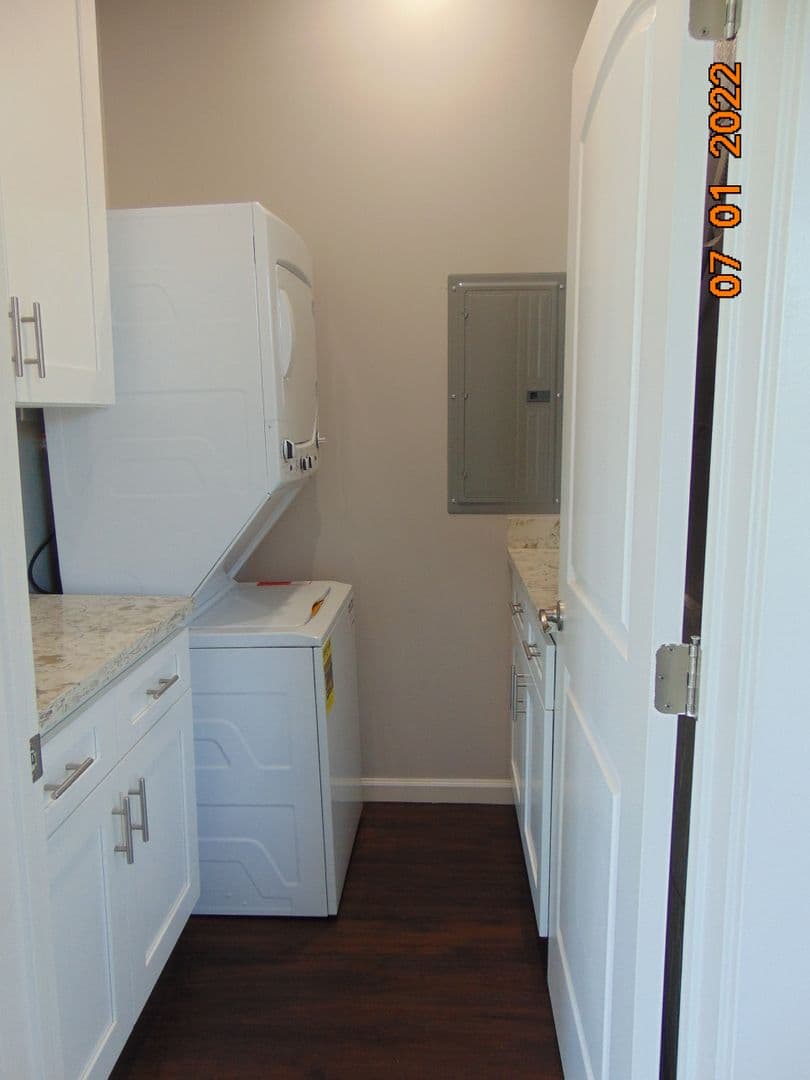 Martinez House: 503 Richardson Street