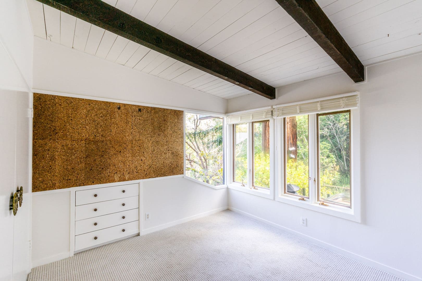 Ross House: 19 Spring Road