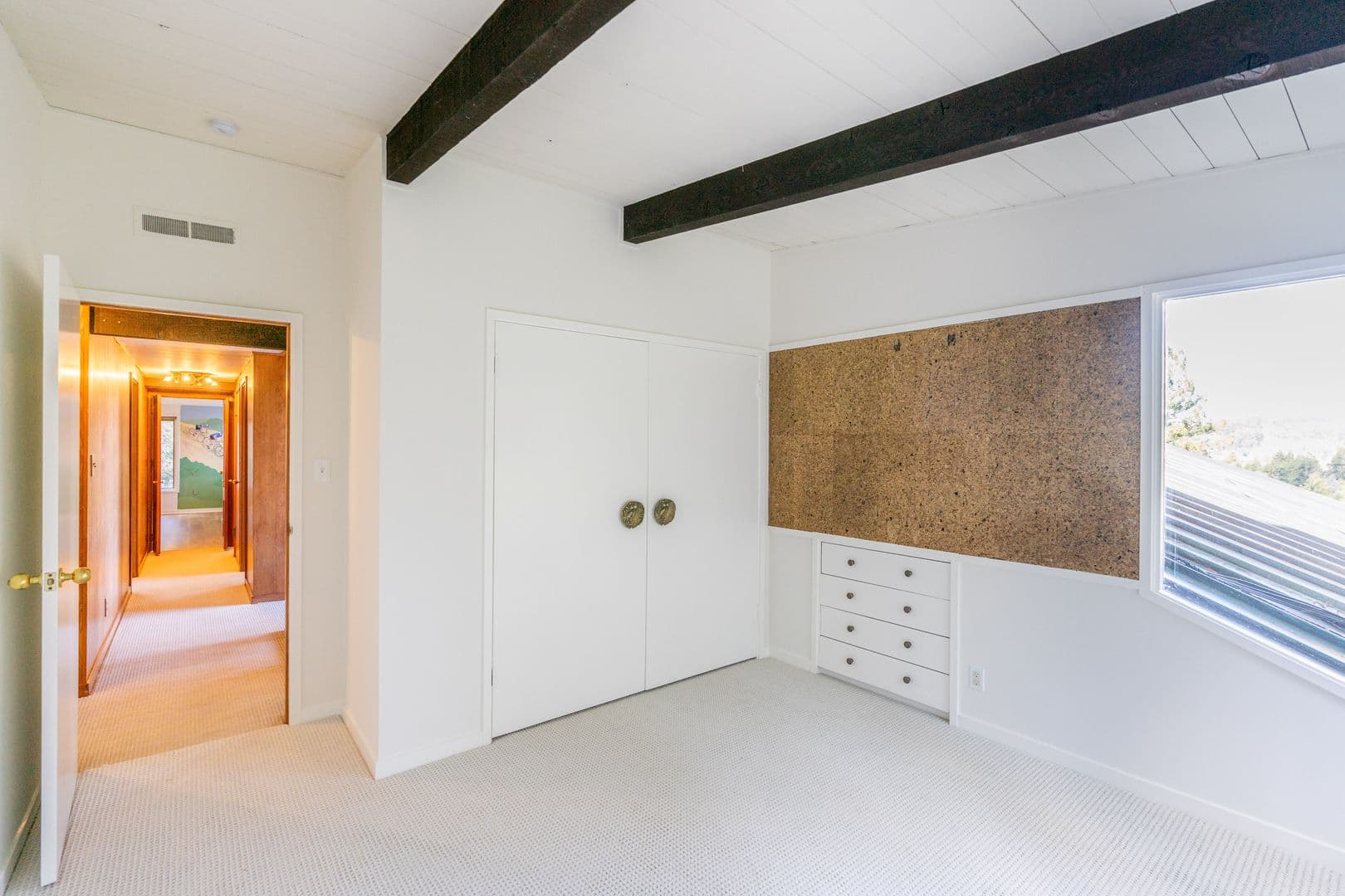 Ross House: 19 Spring Road