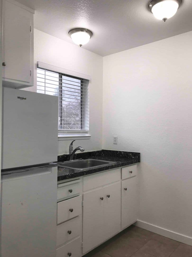San Rafael Apartment: 550 D Street