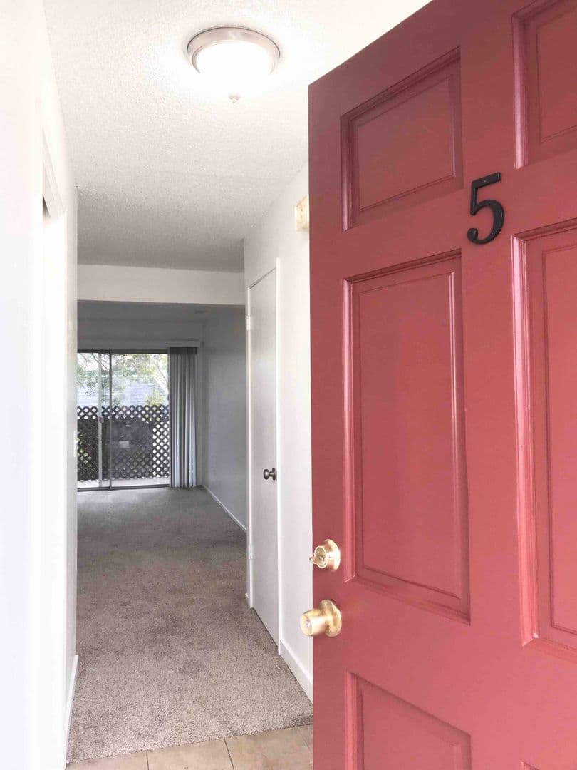 San Rafael Apartment: 550 D Street