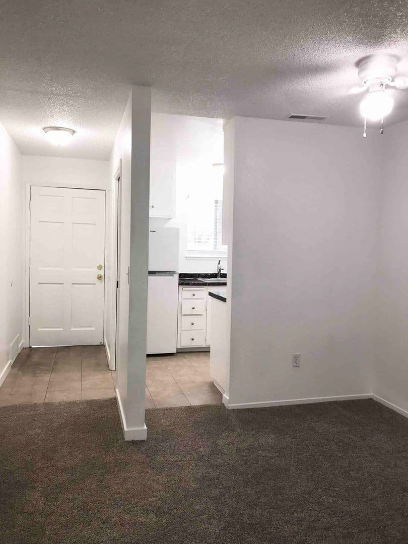 San Rafael Apartment: 550 D Street
