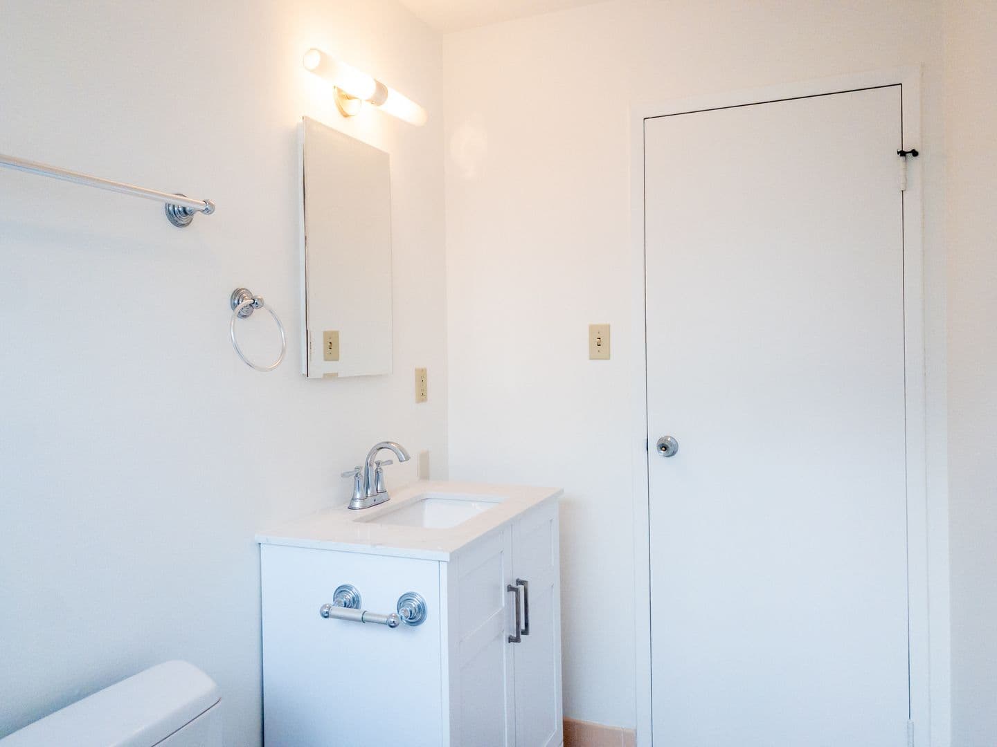 San Anselmo Apartment: 57 Tamalpais Avenue