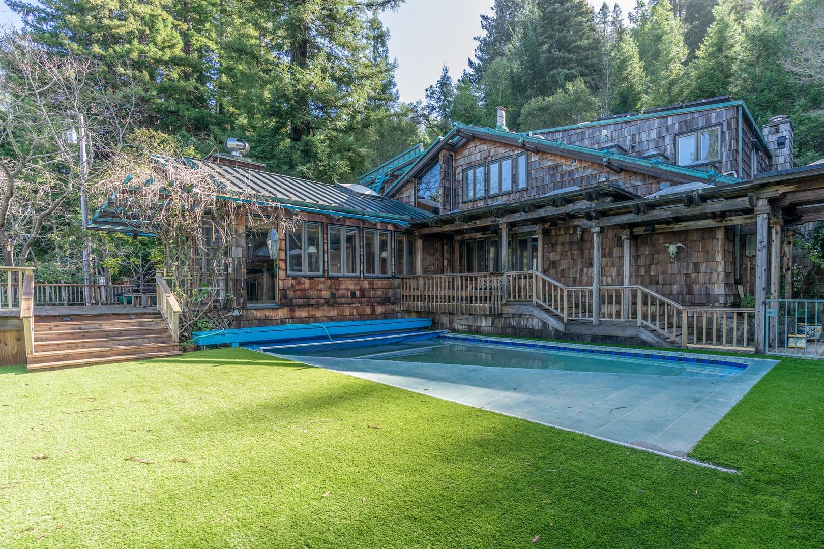 Ross House: 19 Spring Road