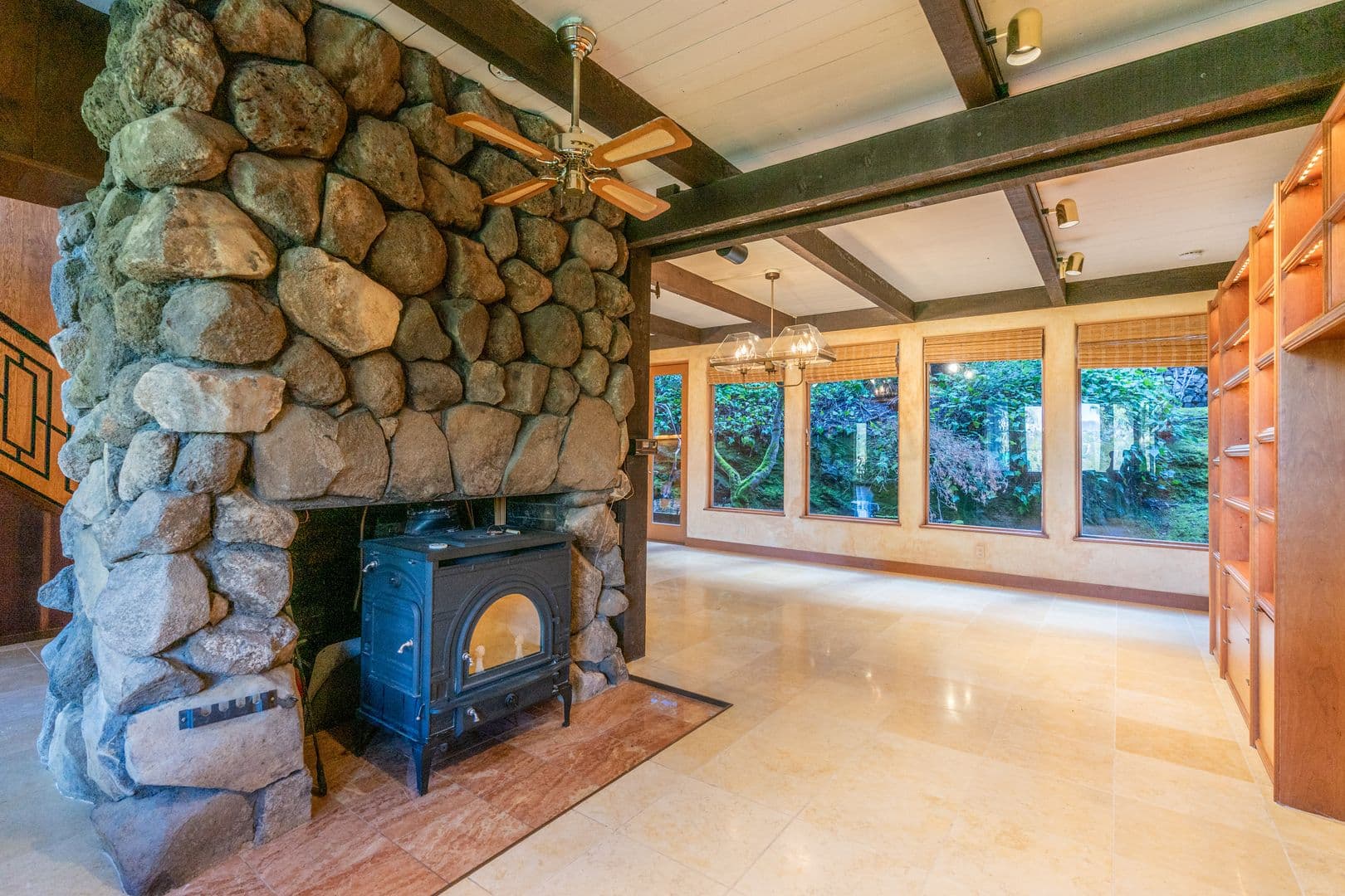 Ross House: 19 Spring Road