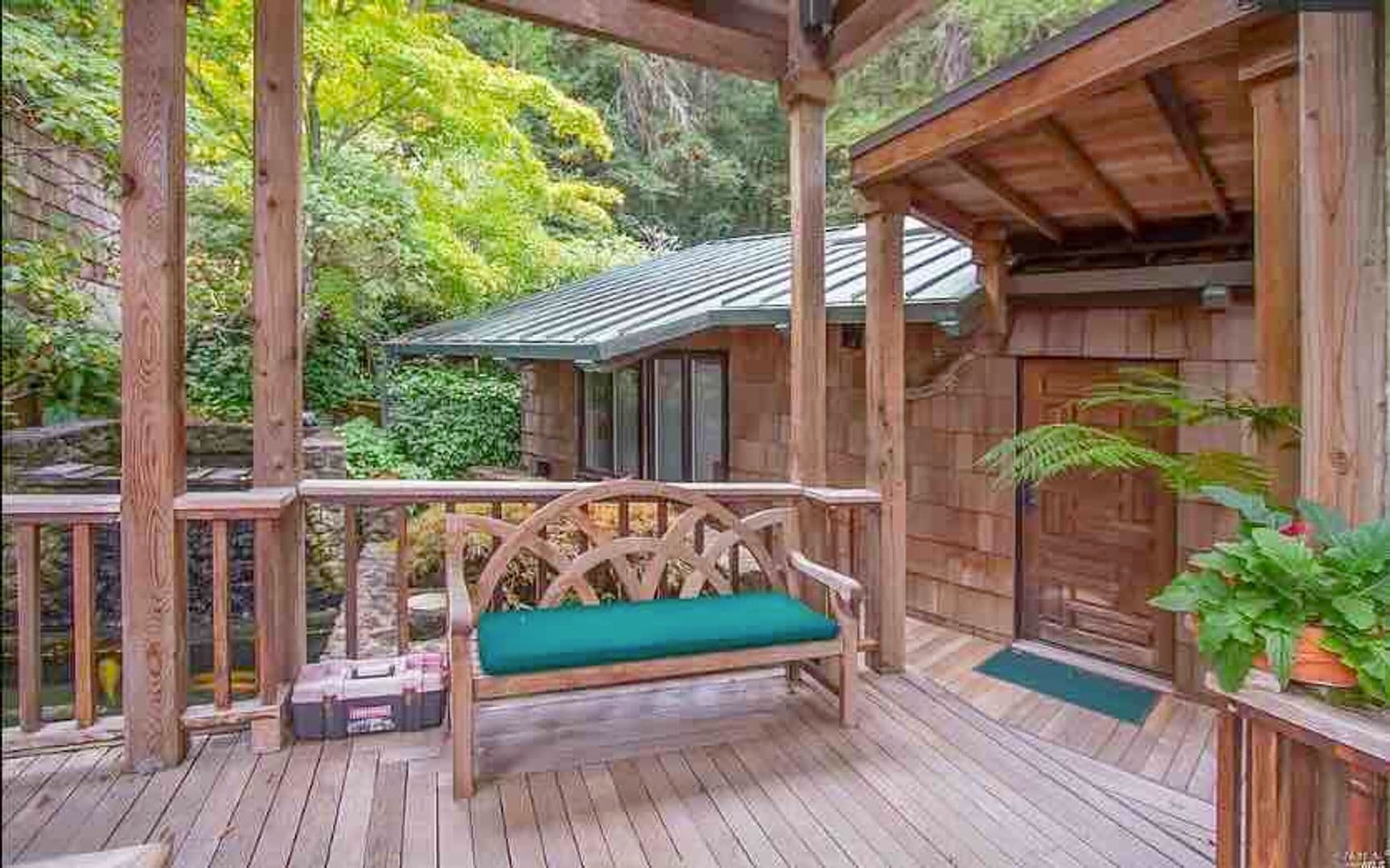 Ross House: 19 Spring Road