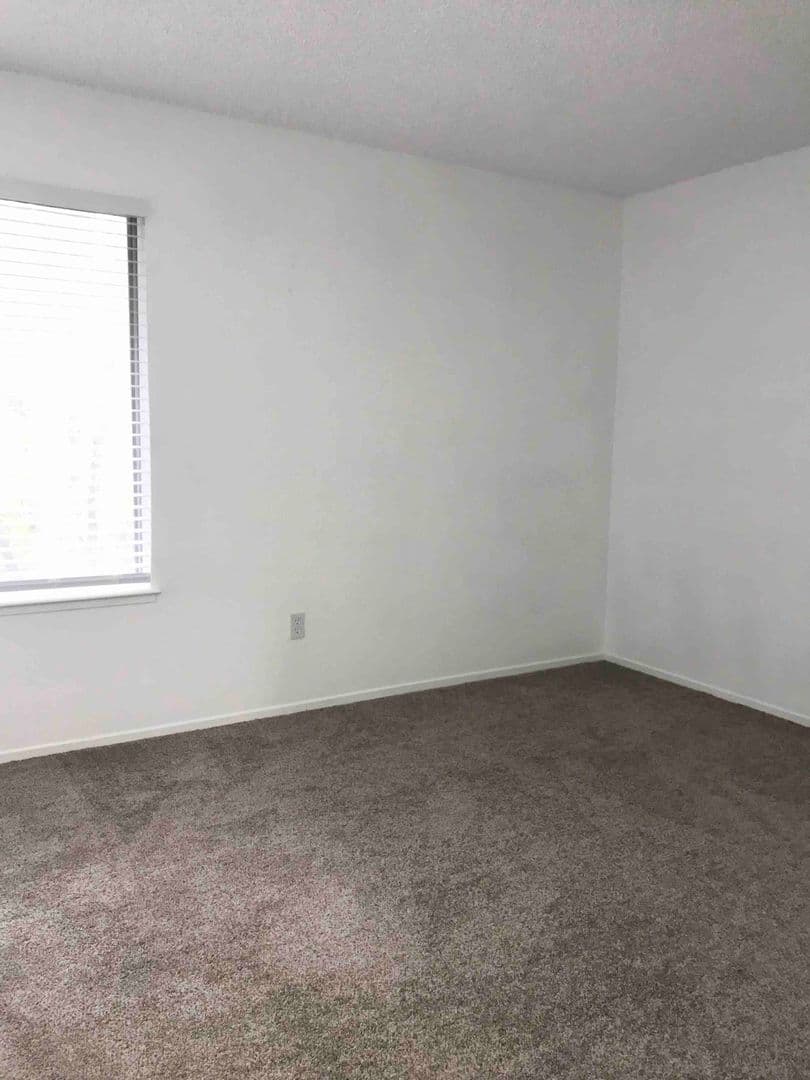 San Rafael Apartment: 550 D Street