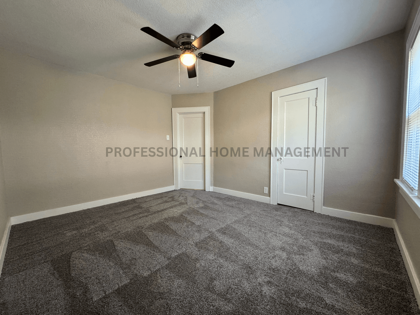 Wichita House: 651 S Spruce St