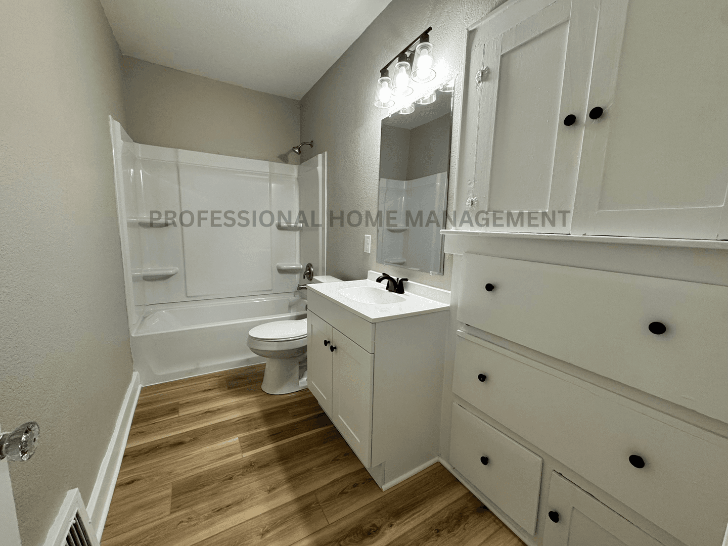 Wichita House: 651 S Spruce St