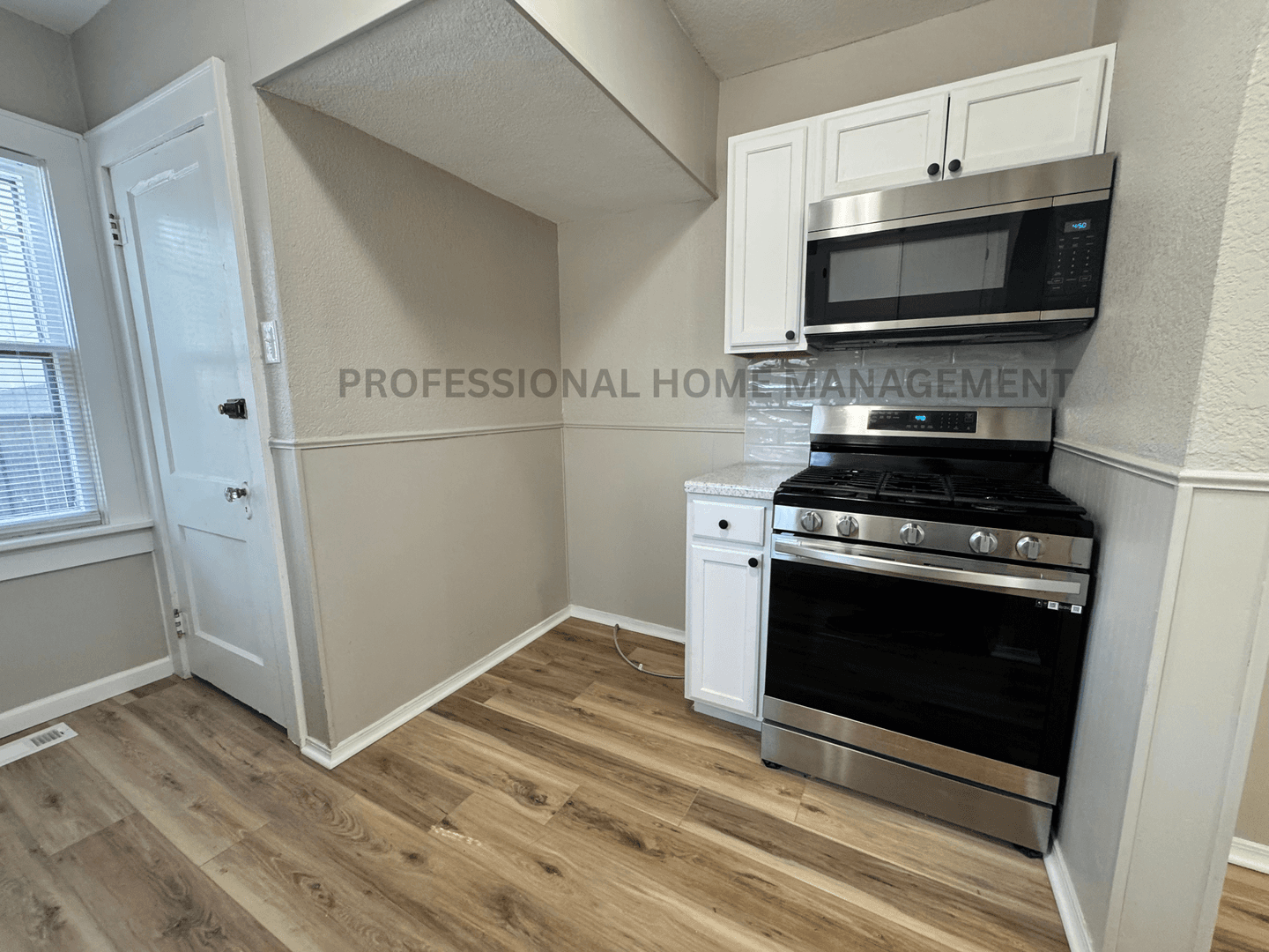 Wichita House: 651 S Spruce St