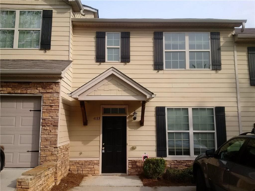 East Point Townhome: 4133 High Park Terrace