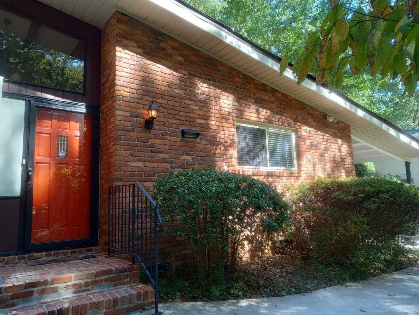 Atlanta House: 1224 Poplar Grove Drive NE