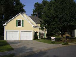 Marietta Apartment: 2805 Parliament Circle
