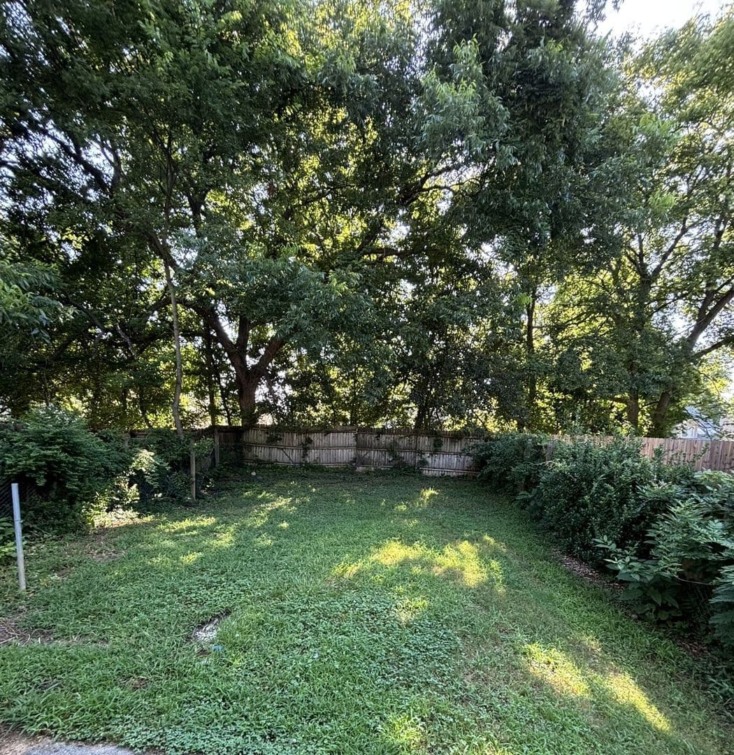 Smyrna Townhome: 1011 Windy Oaks Ct