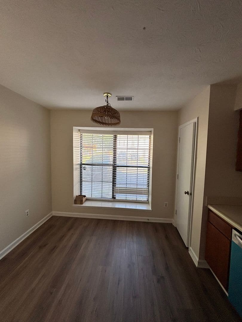 Smyrna Townhome: 1011 Windy Oaks Ct
