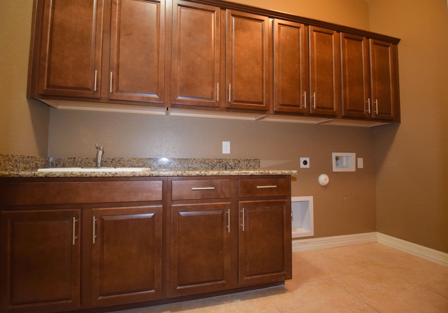 Chandler House: 2192  E Coconino Pl