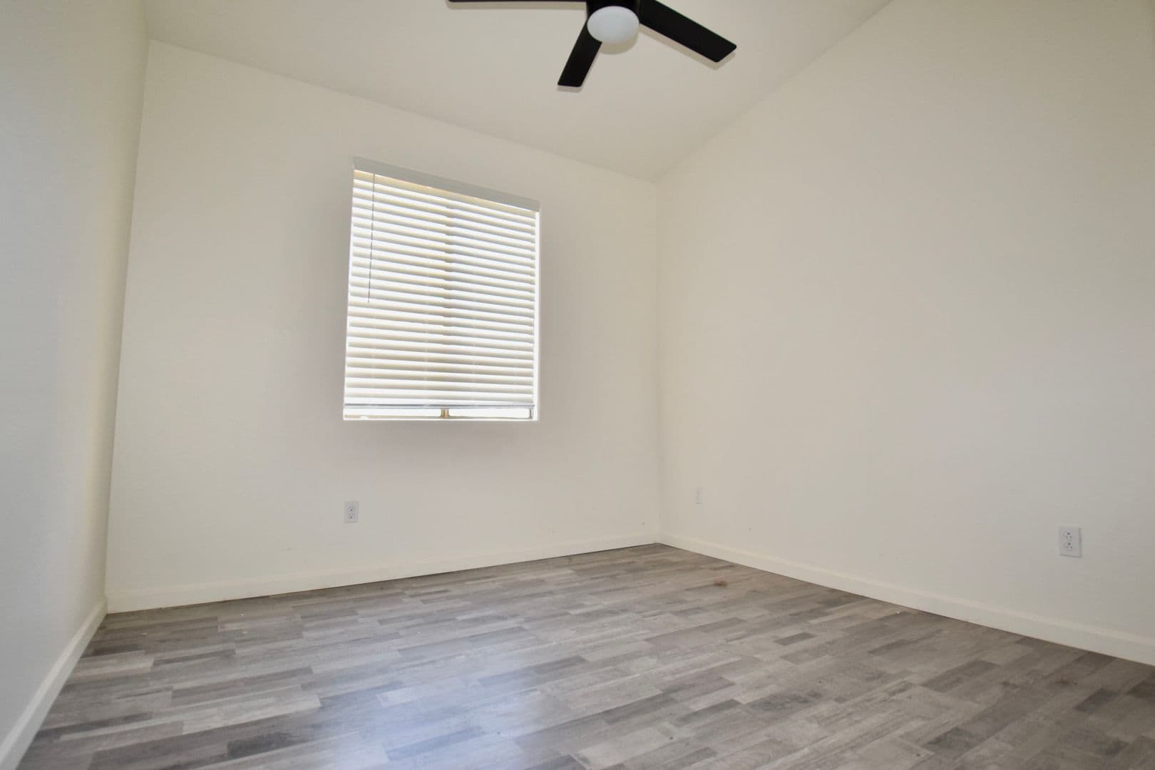 Mesa House: 10136 E Southern Ave #2050