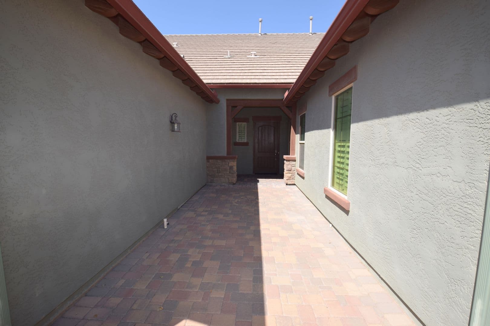 Chandler House: 2192  E Coconino Pl