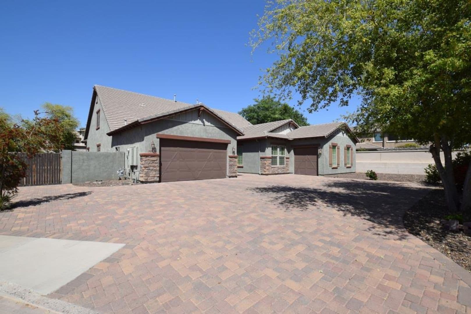Chandler House: 2192  E Coconino Pl