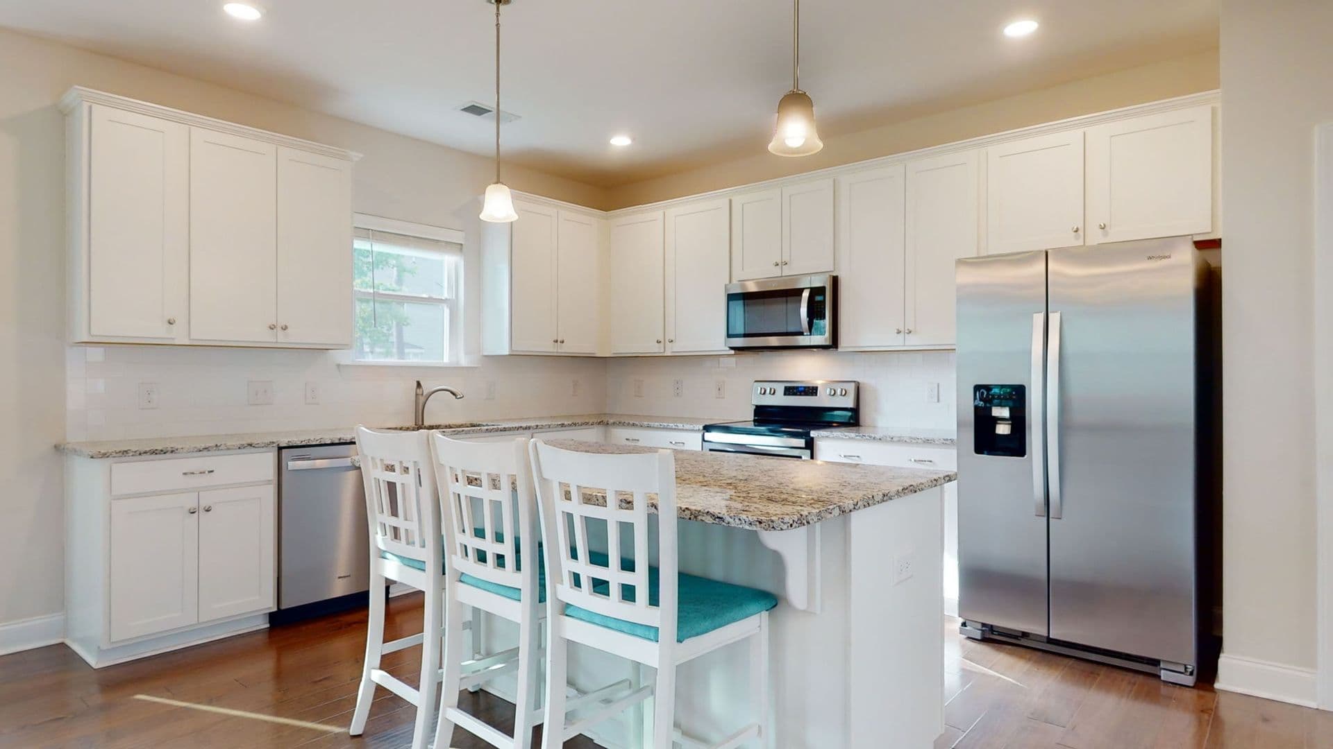 Sneads Ferry House: 507 W Red Head Circle