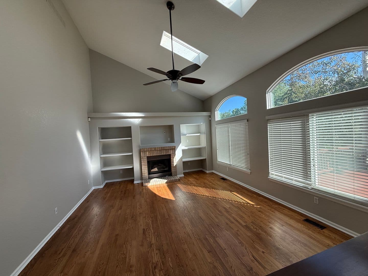 Superior House: 2002 Grayden Ct
