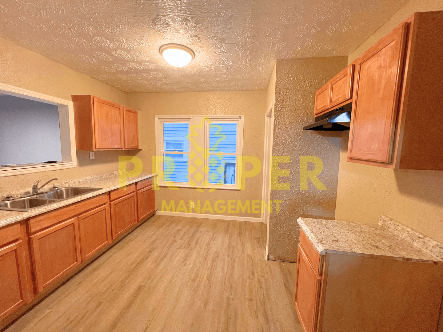 Dayton House: 424 Shoop Ave