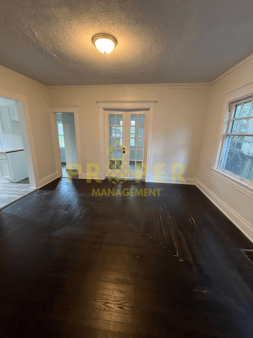 Dayton House: 932 Harvard Blvd