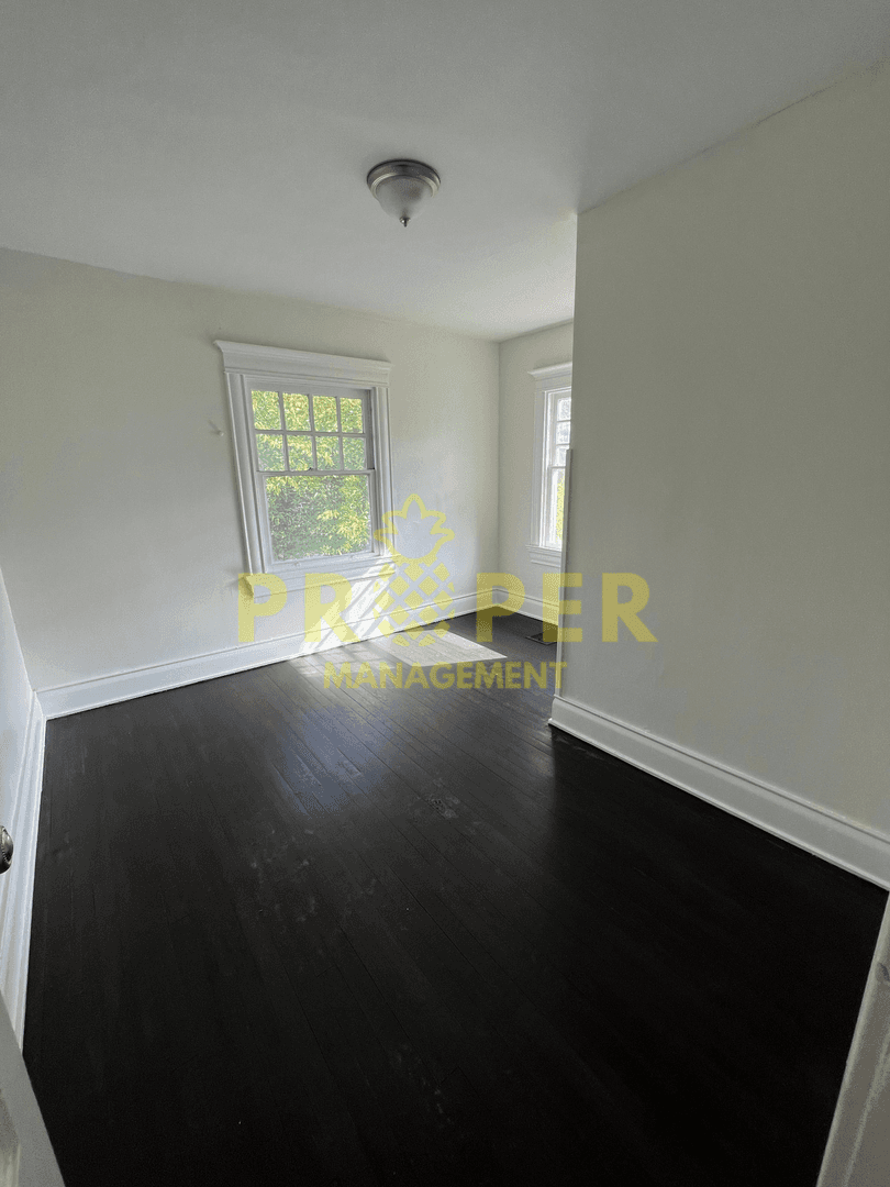 Dayton House: 932 Harvard Blvd