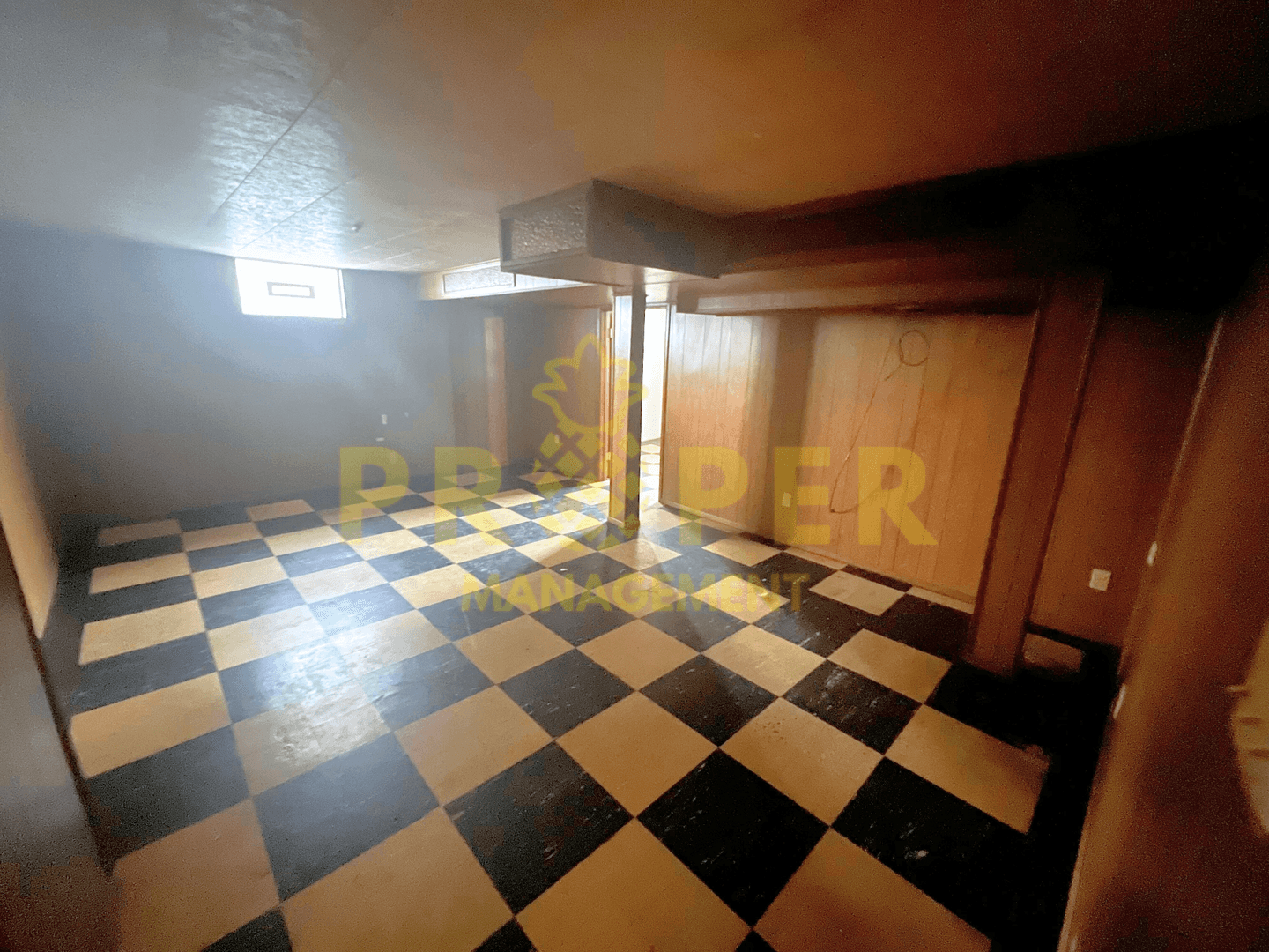Dayton House: 1515 W Stewart St