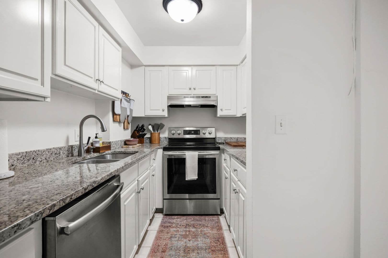 Charleston House: 55 Ashley Unit 2