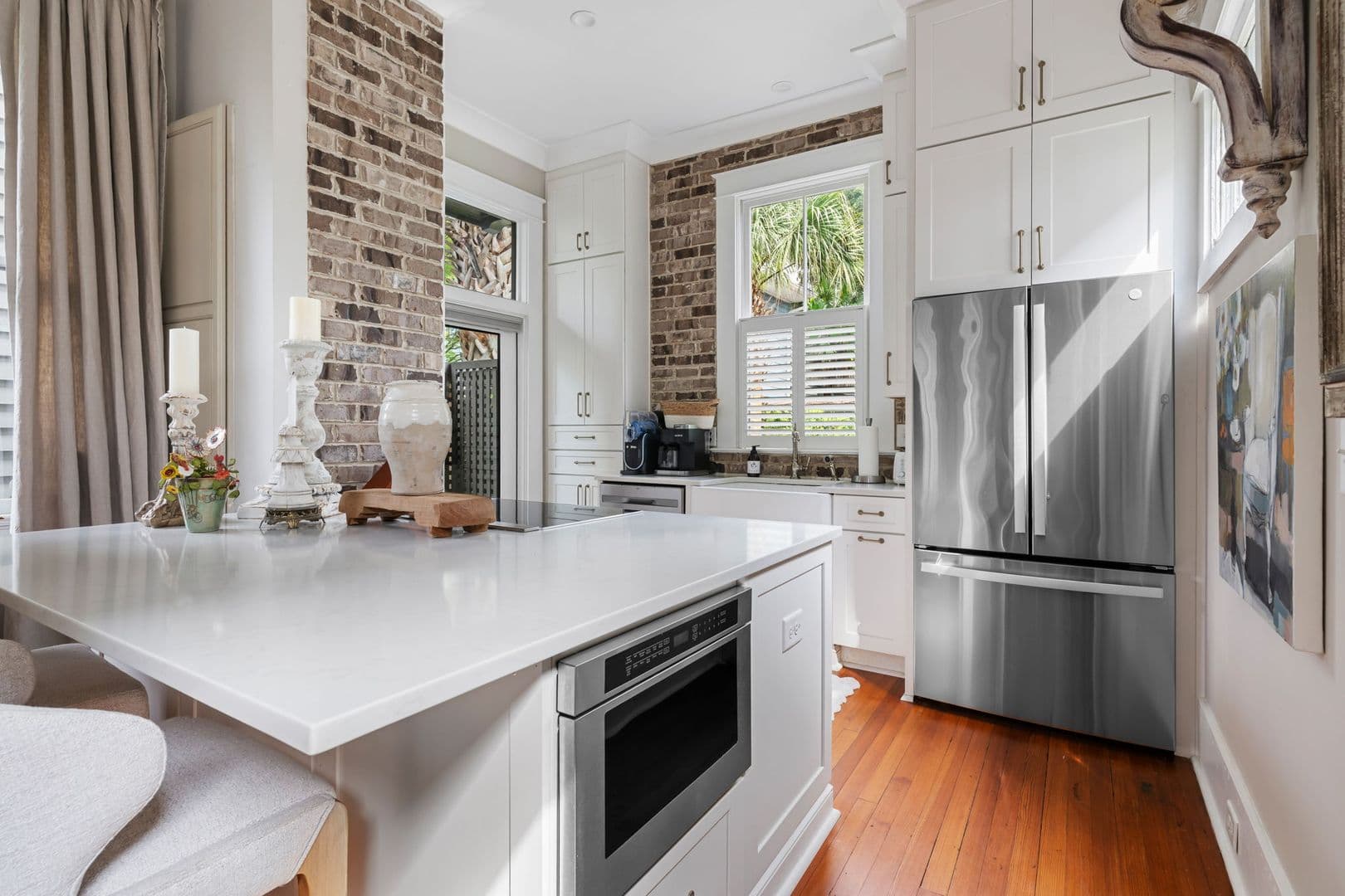 Charleston House: 50 Montagu Street