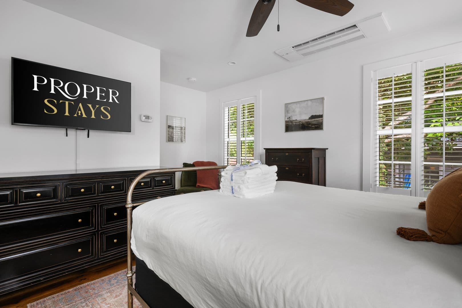 Charleston House: 2 1/2 Larnes Street