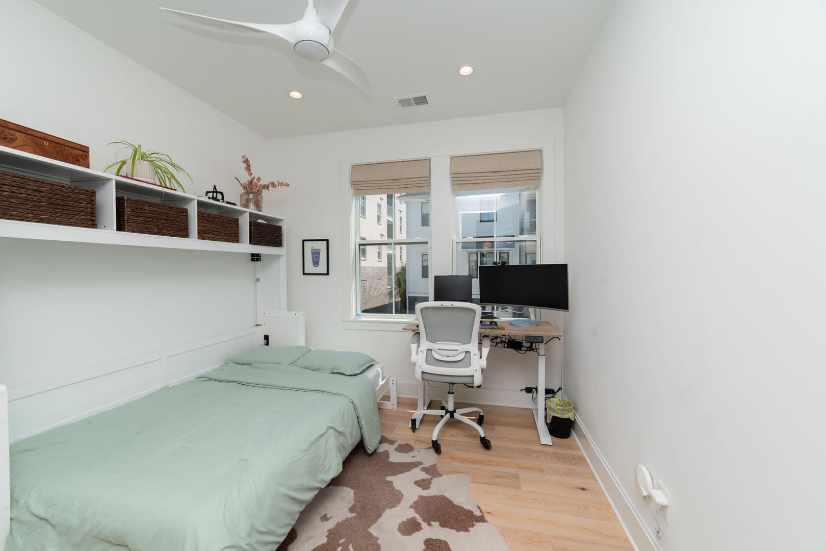 Charleston House: 104 Cooper Street