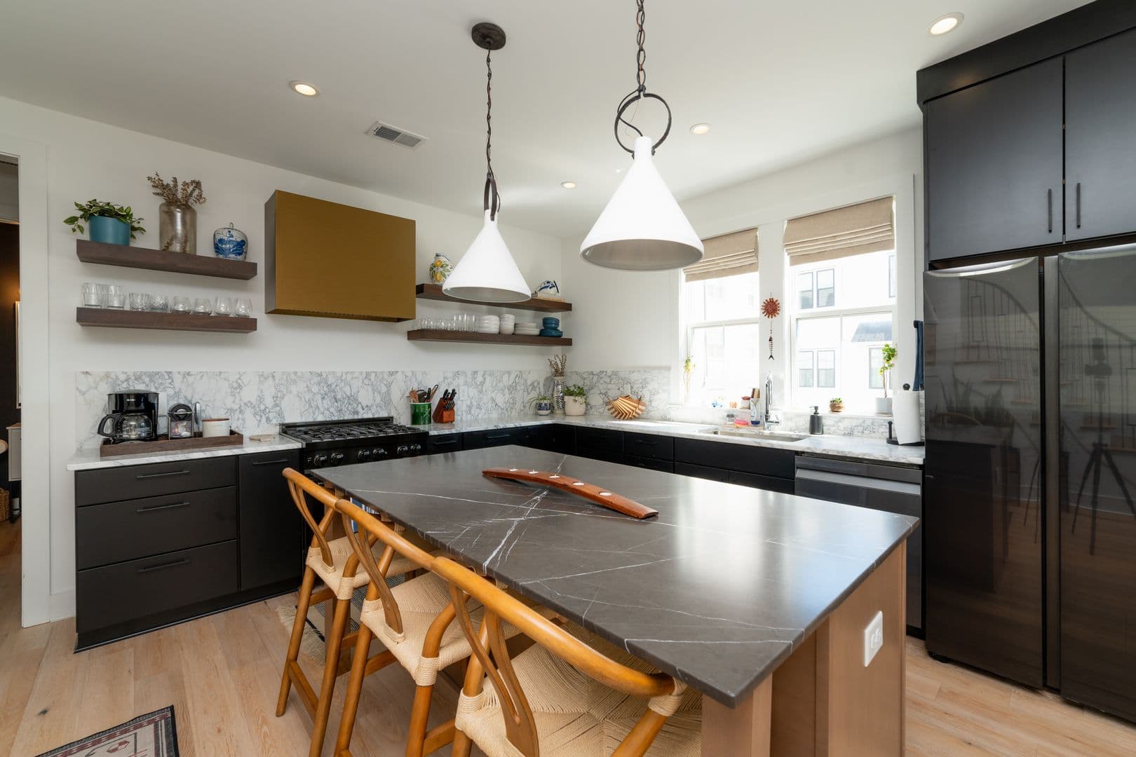 Charleston House: 104 Cooper Street