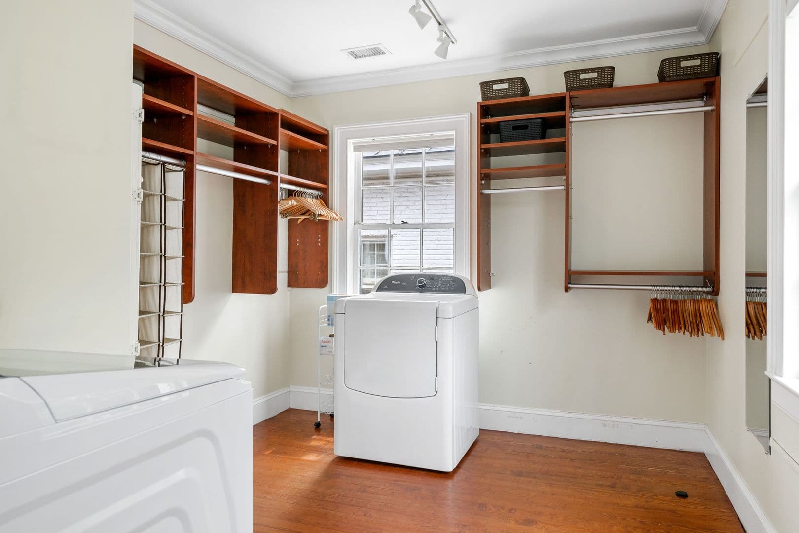 Charleston House: 88 S Battery